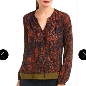 Cabi snakeskin top size XS